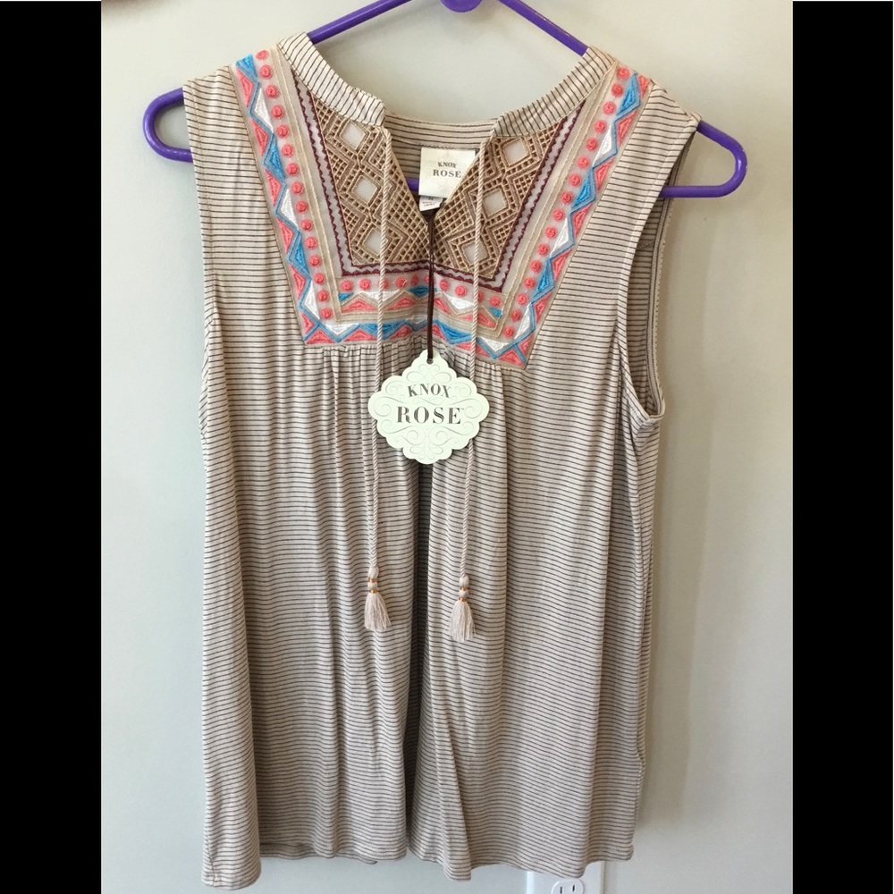 Knox Rose Oatmeal sleeveless shirt